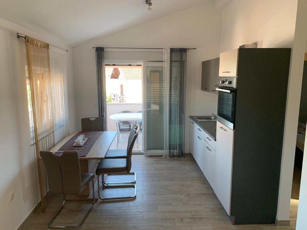 Apartament Damaris Sveti Filip i Jakov Zewnętrze zdjęcie